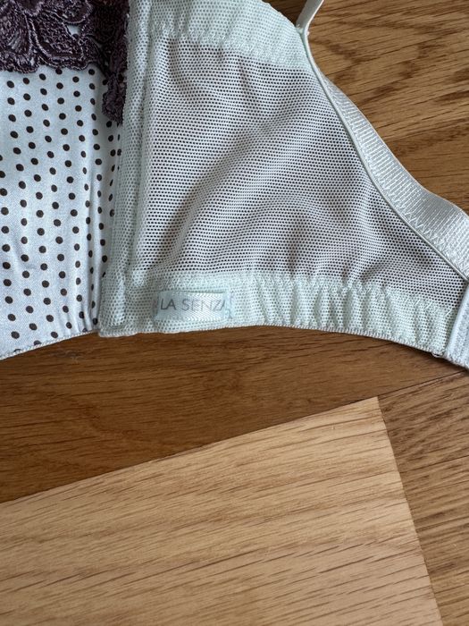 Biustonosz La Senza jedwab r. 70E bardotka
