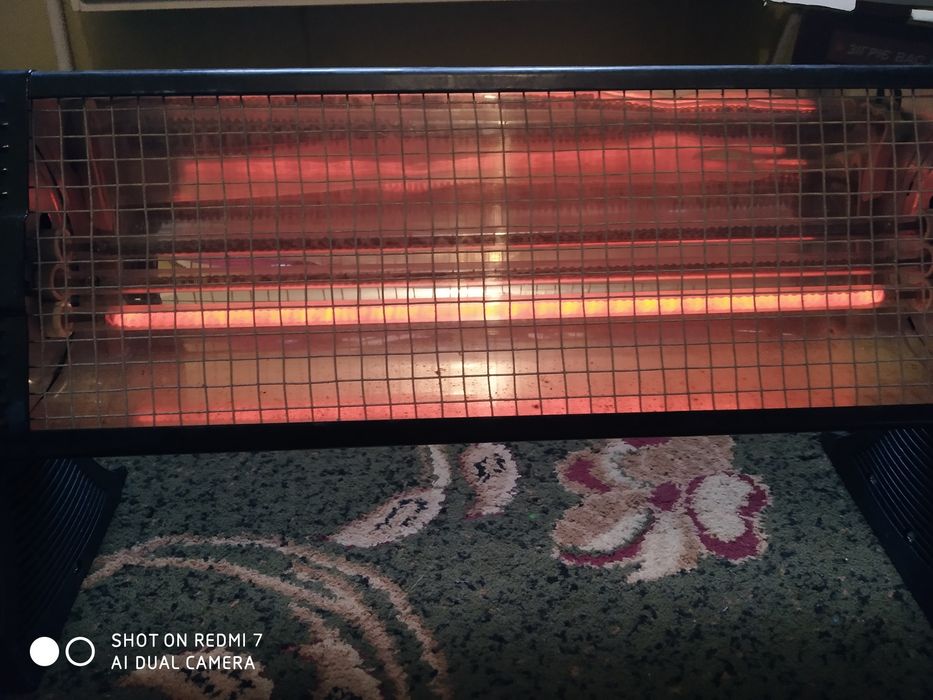 Уфо Обігрівач хороший стан