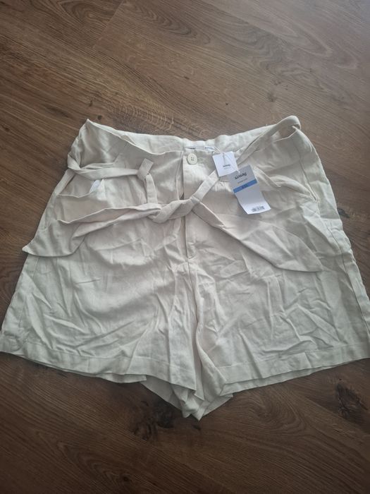 Nowe spodenki krótkie beżowe XXL