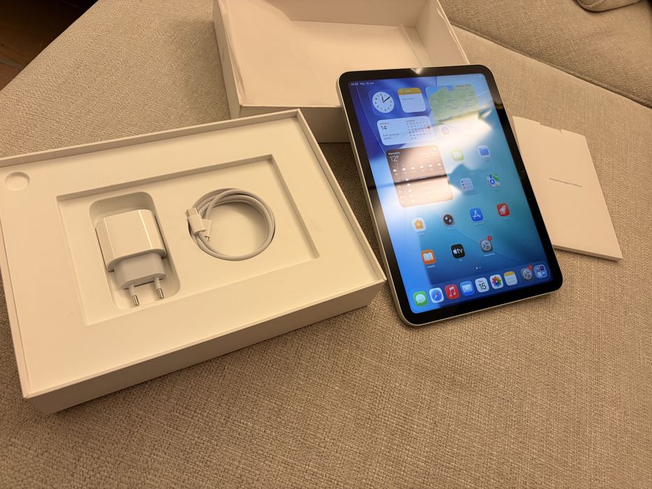 Tablet APPLE iPad 10.9" 10 gen. 2022 64 GB Wi-Fi Srebrny A2696 FV23%