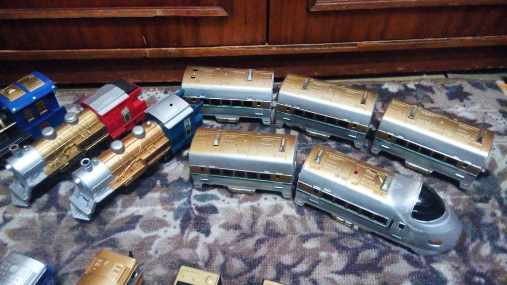 Іграшковий залізничний набір