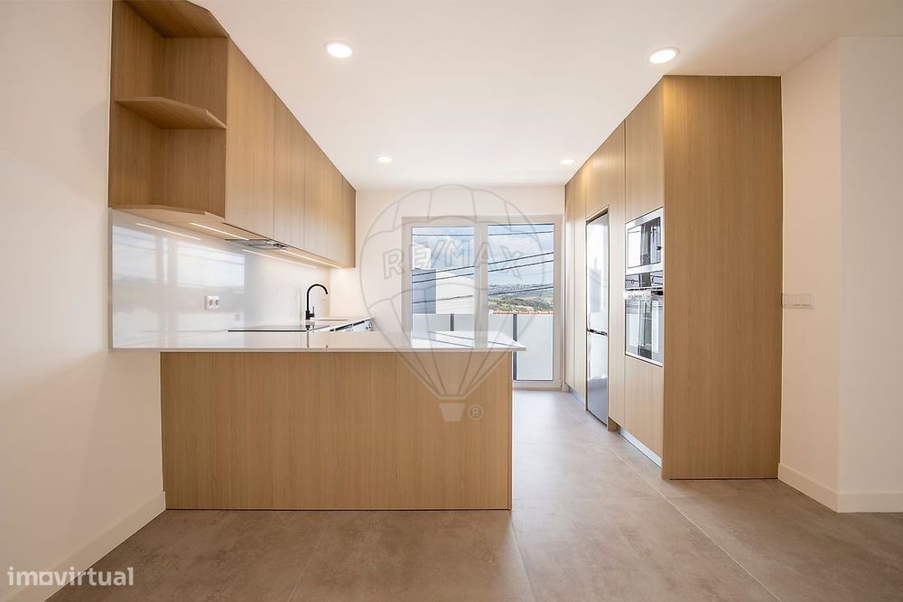 Apartamento T2 para venda — Torres Vedras (São Pedro, Santiago, Santa Maria Do Castelo E São Miguel) E Matacães, Lisboa