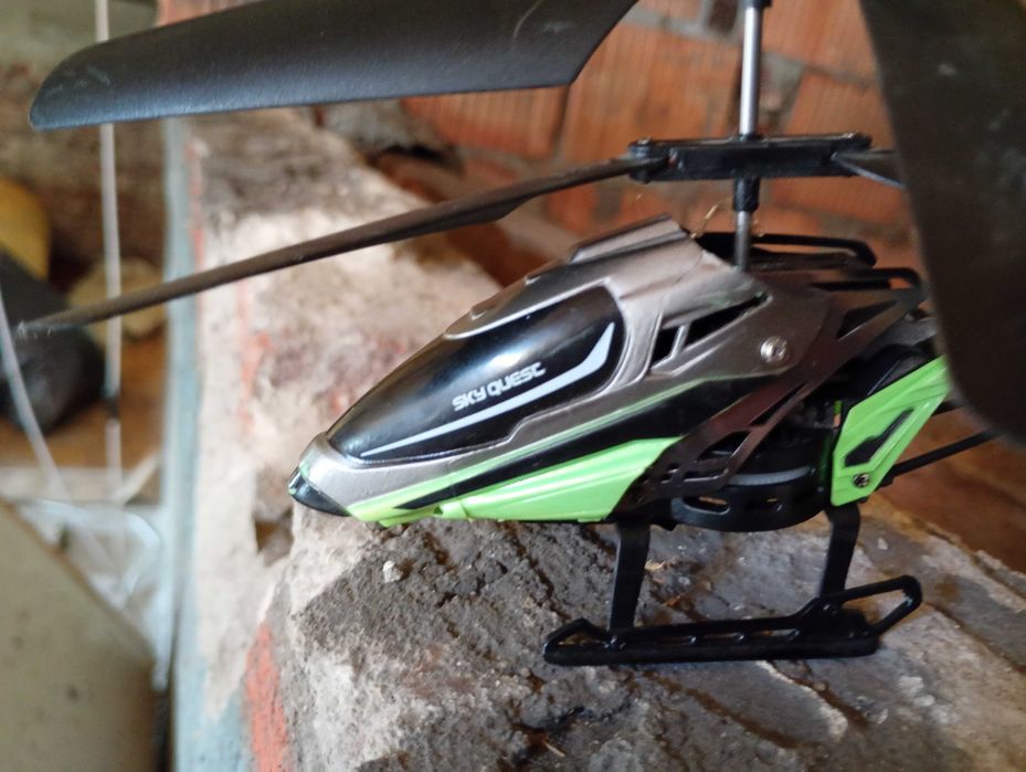 Skyquesc  oraz Hl20 helikopter bez pilota Na sprzedaż
