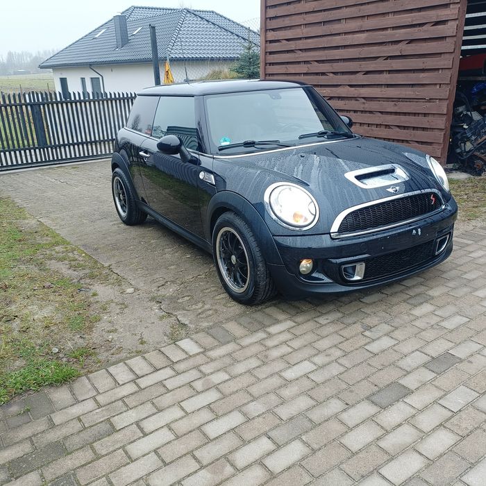 MINI Cooper S 1.6 Benzyny 120km