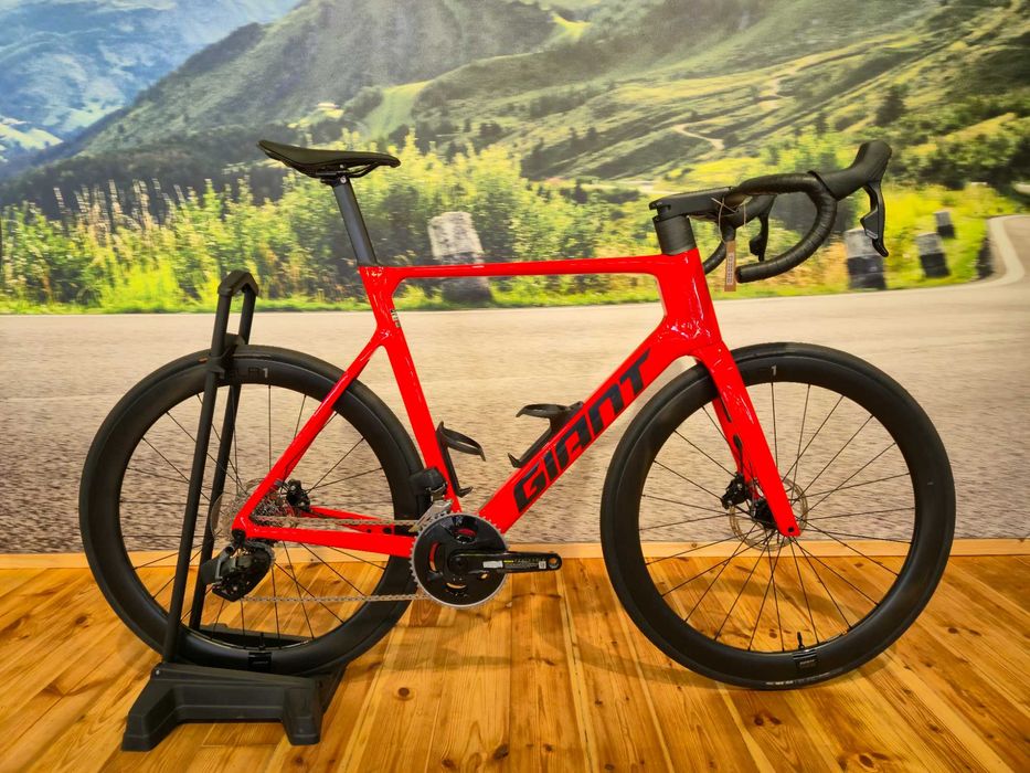 Nowy rower szosowy GIANT Propel Advanced Pro 1 VELOPOLIS