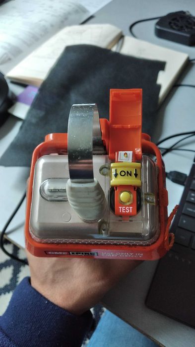 EPIRB / RÁDIO BALIZA - GME EPIRB GPS - Bateria Substituida 08/2022