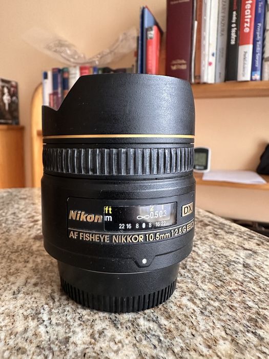 Obiektyw Nikkor fish eye 10.5mm f/2.8 AF
