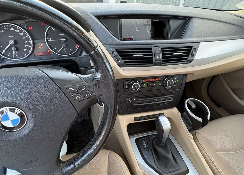 BMW X1  18d  sDrive Automático