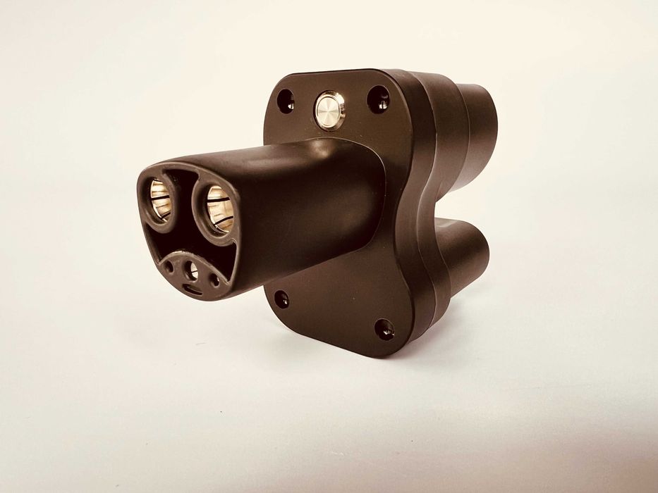 ПЕРЕХІДНИК CCS2 для швидкої зарядки Tesla до 200кВт/год