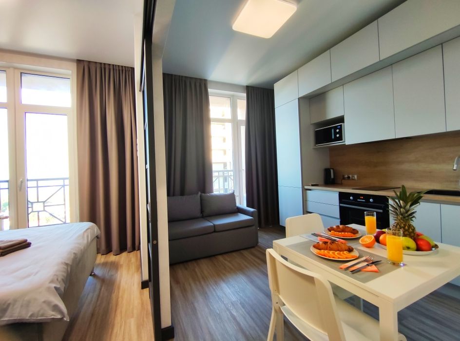 Подобово.Посуточно.Аркадия.Шикарная квартира с террасой,вид моря