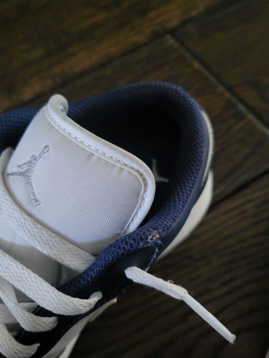 Buty Nike Air Jordan 1  low młodzieżowe w bardzo dobrym stanie