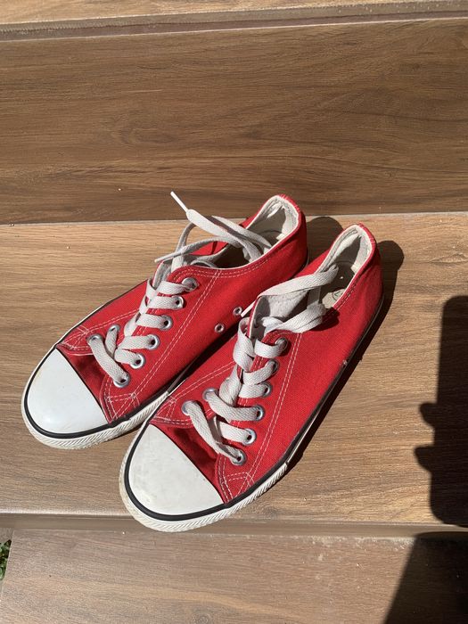 Czerwone niskie trampki tenisówki buty 37