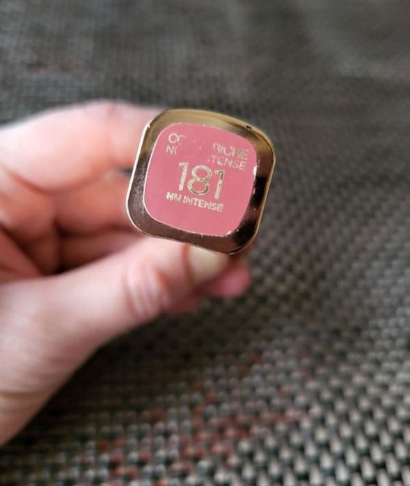 помада для губ l'oreal paris color riche nude intense 181
riche nude i