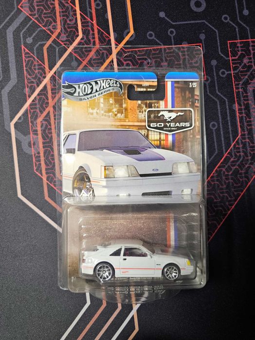 Hot Wheels Silver Series '84 Ford Mustang SVO w protektorze