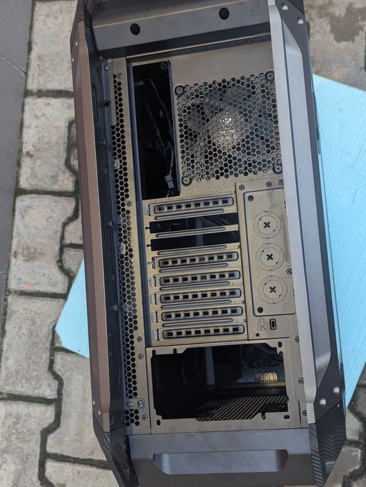 Cougar Panzer Max The Ultimate Full Tower Gaming Case