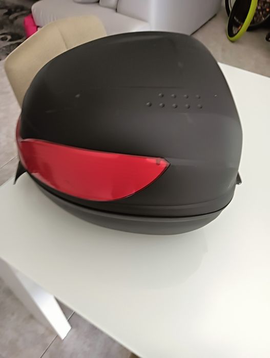 Vendo baú para moto
