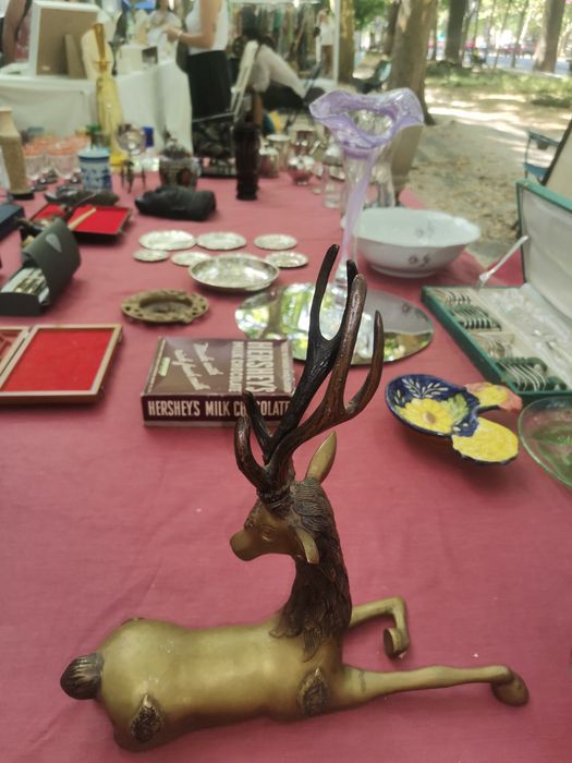 Veado decorativo em bronze