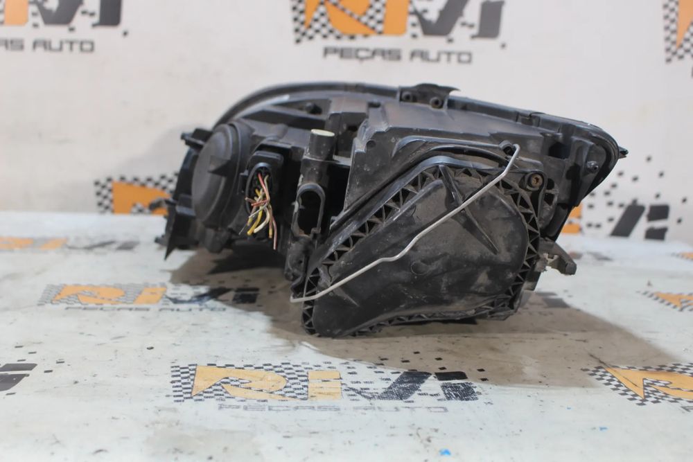 Ótica / farol direita AUDI TT (8J3)