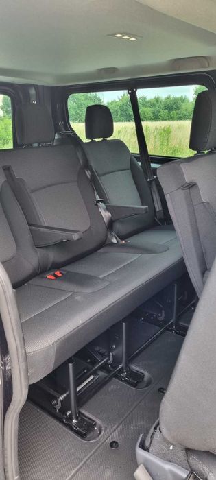 Wypożyczalnia wynajem busów busa 8, 9 os - Renault Trafic NOWY 2024