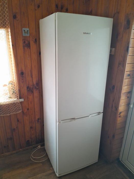 Холодильник на разборку Snaige