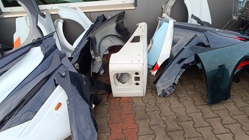 Land Rover Defender błotnik lewy