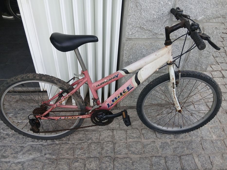 Bicicleta roda 24 quadro baixo