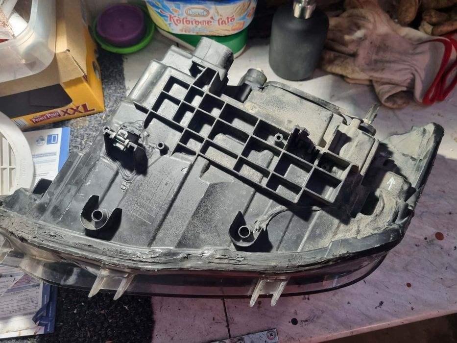 Lampa przód prawa bmw i320 f30