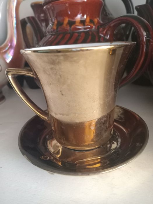 Золотая чашечка   на утреннее чаепитие