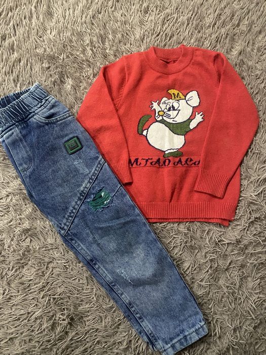 Джинсы свитер