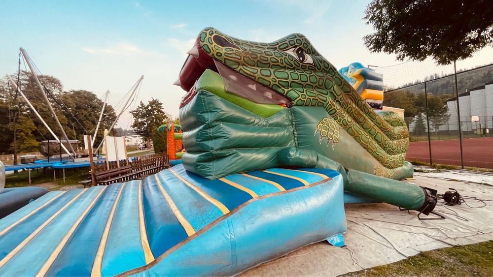 Dmuchaniec, zamek dmuchany, połykacz