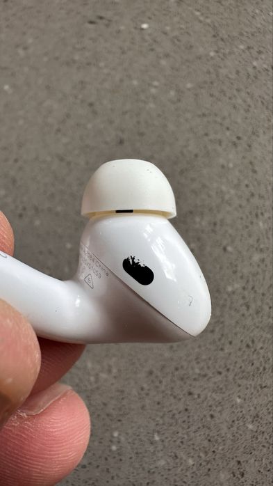 Słuchawki Apple AirPods Pro (1. generacji) z etui ładującym MagSafe – MLWK3ZM/A