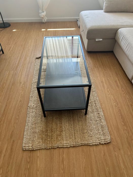 Sofá 3 lugares com chaise com  arrumação