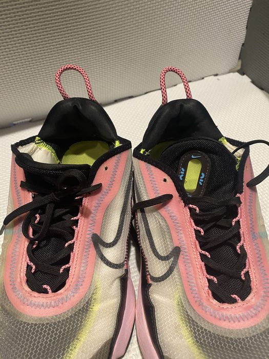 Wyjątkowe Nike 42