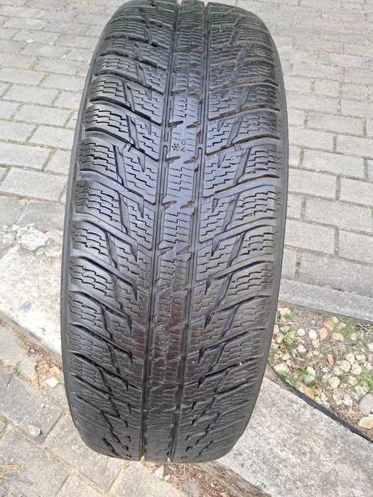 Opony Nokian 215 65 R17