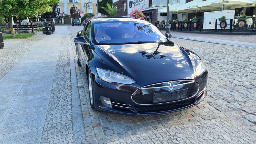 Tesla Model S Model S Performance P85 | z hakiem | darmowe ladowanie | CCS