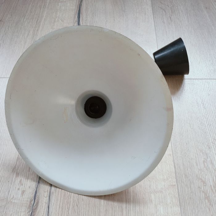 Metalowa lampa sufitowa