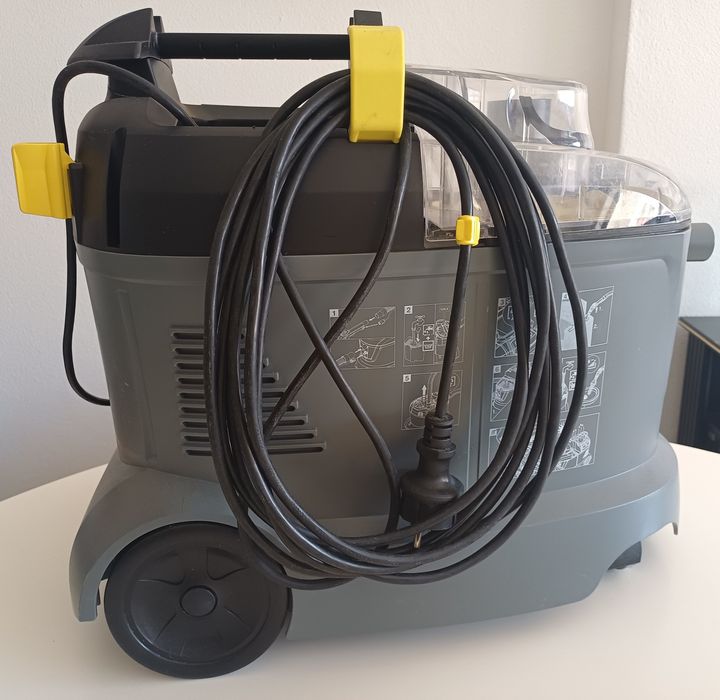 Limpa estofos, Karcher Profissional Puzzi 8/1C