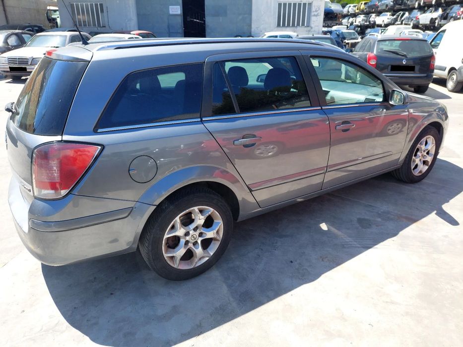 Para peças OPEL Astra H Caravan (L35)