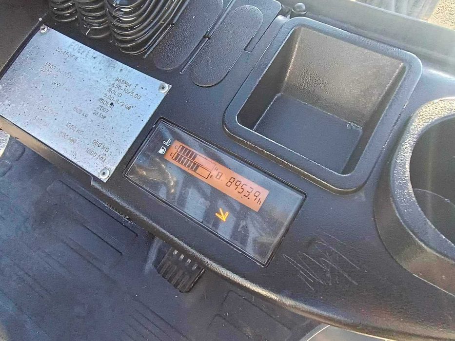 wóżek widłowy TOYOTA