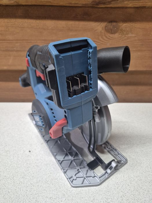 Erbauer Pilarka Tarczowa 18V