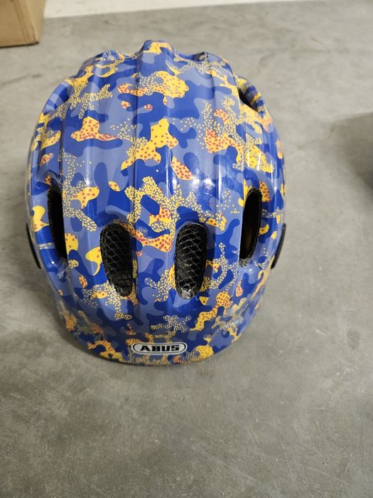 Kask dziedziecy Abus 45-50 cm stan bardzo dobry dla dziecka do 6 roku