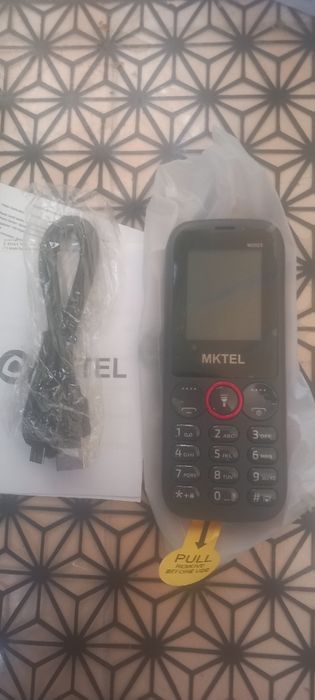 2 telemoveis Novos 25€ cada