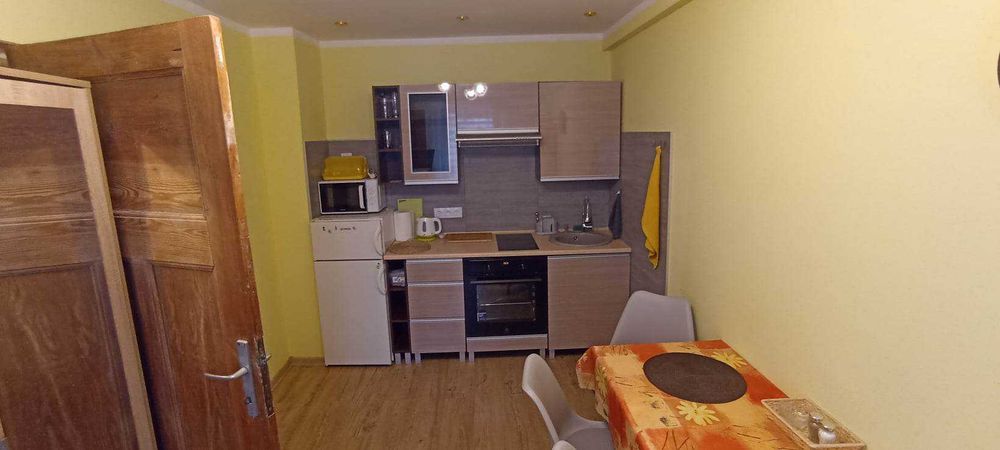 USTKA - Studio ,mieszkanie, 200 metrów od morza. 80 zł od osoby .