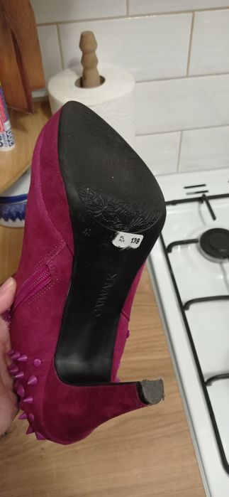 Buty na obcasie roz 41
