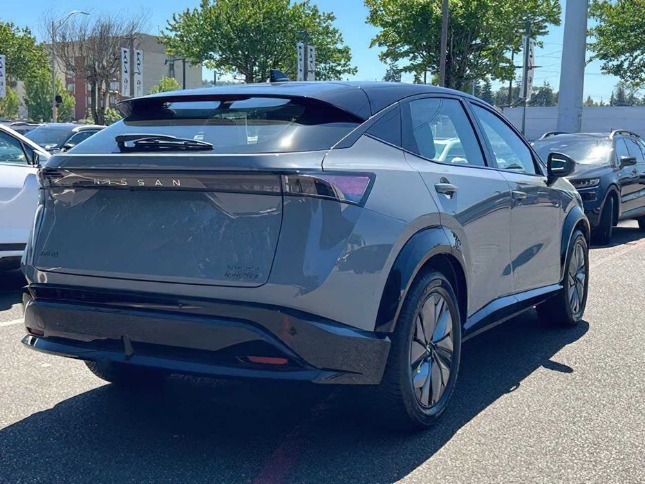Nissan Ariya      2024