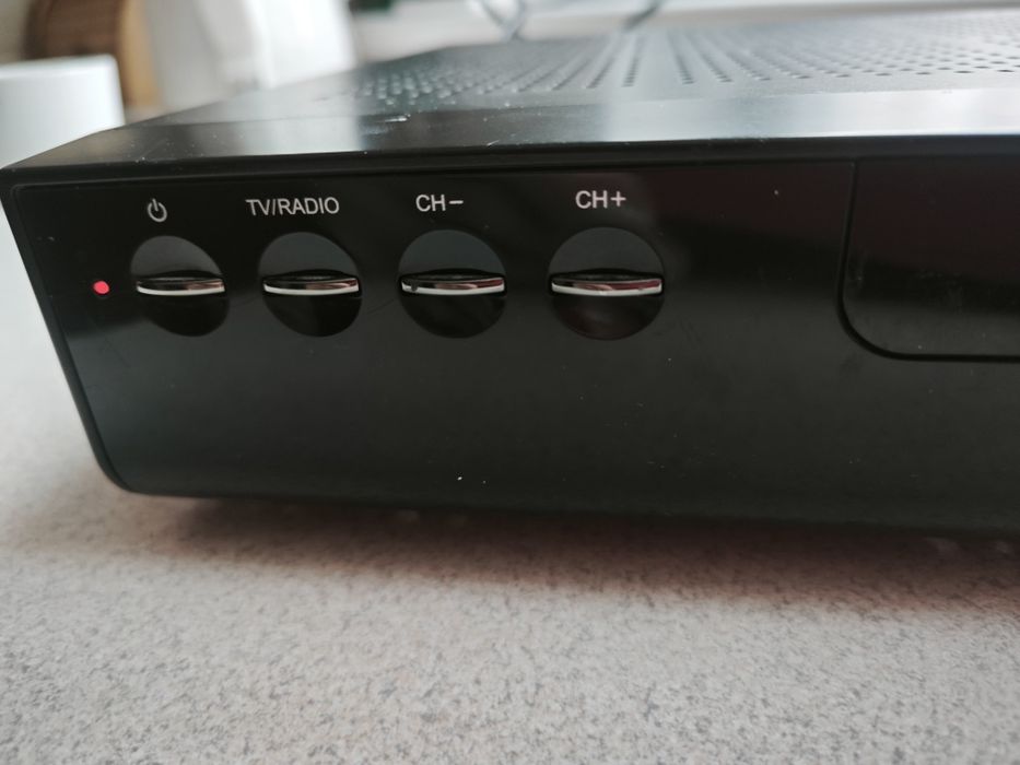 Tuner TV z pilotem