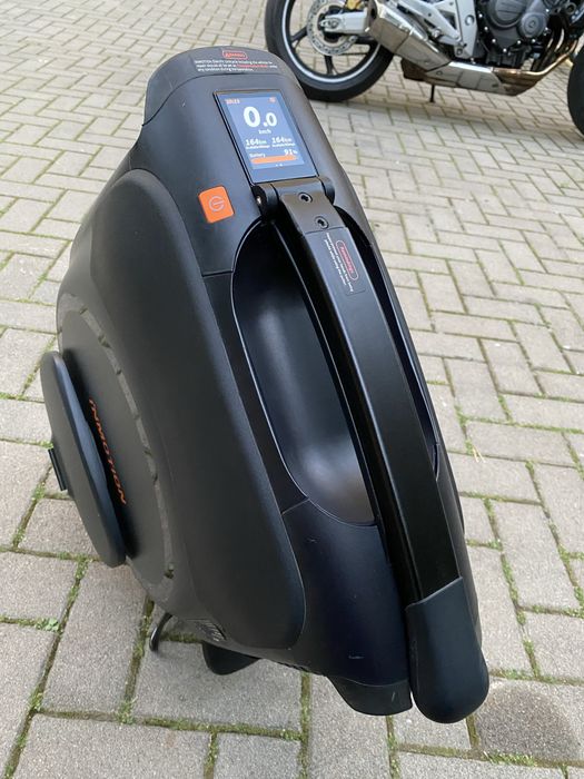 Моноколесо Inmotion V12HT