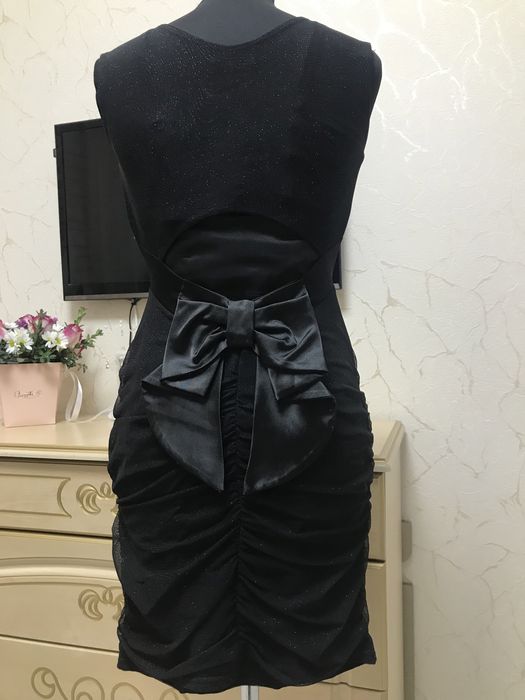 Платья, юбки, костюмы