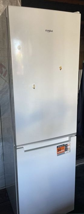 Холодильник  Whirlpool