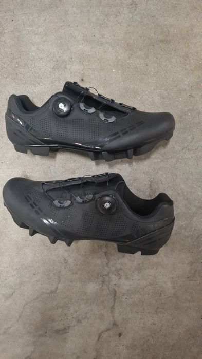 Sapato ciclismo tabolu novos.